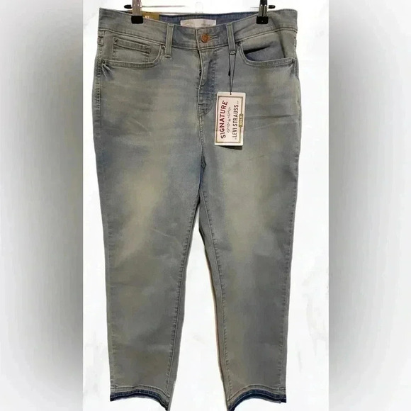 NWT Levis midrise  slim boyfriend denim jeans 12 - Picture 2 of 3